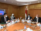 محافظ قنا يعقد اجتماعا موسعا لمتابعة تنفيذ مشروعات "حياة كريمة" بقرى قنا