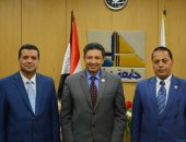 رئيس جامعة دمياط يصدر القرار التنفيذى لتعيين عميدى التجارة والتربية