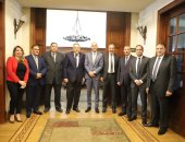 غرفة تجارة الإسكندرية تستقبل قنصل فرنسا لبحث سبل التعاون.. صور