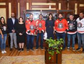 وزيرة الهجرة تستقبل وفدا من الشباب المقيم بالخارج أعضاء بالفريق المصرى لهوكى الجليد
