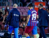 برشلونة يكشف سبب نقل أجويرو إلى المستشفى