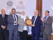 وزيرة التضامن الاجتماعي تكرم جامعة طنطا في ورشة عمل «حاضنات الطلاب الفائقين»