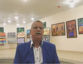 قصة مهندس بالعريش تحول لفنان تشكيلى بعد الخروج للمعاش.. لايف