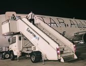 وصول أولى رحلات مصر للطيران من لندن إلى الأقصر بعد توقف عامين