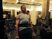 هيو جاكمان يفاجئ جمهوره بصورة غريبة من الجيم :"هل هذا أنا"