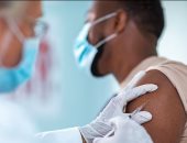 "CDC" يوصى بتطعيم جميع البالغين أقل من 60 عاما بلقاح فيروس "B"