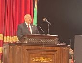 رئيس جامعة القاهرة: حقوق الإنسان تتمثل فى العيش بأمان وحياة كريمة