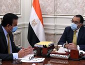 رئيس الوزراء يؤكد ضرورة عدم السماح لأى موظف أو طالب جامعى لم يتلق لقاح كورونا بدخول مقار عملهم أو جامعاتهم بعد 15 نوفمبر.. خالد عبدالغفار: تطعيم 90% من طلاب الجامعات المنتظمين.. ولن يدخل الامتحانات سوى المطعمين