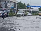 فيضانات كولومبيا تغرق مولا تجاريا وانهيارات أرضية تصيب السكان بالفزع.. فيديو