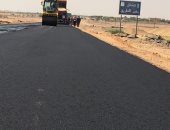  الانتهاء من رصف طريق المجمع الحكومي المميكن بالخارجة بتكلفة 9 ملايين جنيه