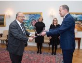 السفير عمرو رمضان يُقدم أوراق اعتماده لرئيس جمهورية آيسلندا