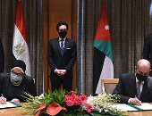 ولى العهد الأردنى ورئيسا وزراء مصر والأردن يشهدون التوقيع على مذكرة تفاهم لدعم المشروعات المتوسطة والصغيرة بالبلدين.. بشر الخصاونة: نتطلع للاستفادة من التجارب والخبرات المصرية بما يعزز من آفاق التعاون