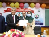 رئيس جامعة جنوب الوادى يشهد حفل استقبال الطلاب الجدد بكلية الطب البيطرى