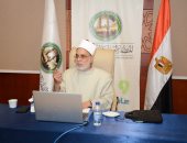 العقيدة الصحيحة ومواجهة العقيدة الفاسدة.. محاضرة للوافدين بمنظمة خريجى الأزهر