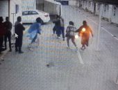 صور..طبيبة تتعرض للضرب بوحشية على يد 5 ممرضات باستخدام "عصا وموس" فى ليبيا