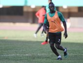 لاب توب و385 يورو من ساديو ماني لكل طالب ثانوي فى قريته