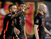ديباى يقود هجوم منتخب هولندا ضد النرويج فى تصفيات كأس العالم 