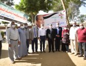 محافظ الغربية يشهد القافلتين الطبية والبيطرية بقرية منشأة حاتم ضمن "حياة كريمة"