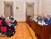  لجنة المشروعات بمجلس النواب تناقش "مشكلات المستثمرين وأصحاب المشروعات الصغيرة".. رئيس هيئة التنمية الصناعية: لدينا خطة لإنهاء الأزمات.. ويكشف: سنطرح 7 مجمعات صناعية قبل نهاية العام