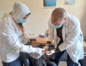 الكشف على 881 مريض فى قافلة طبية علاجية بقرية أبو المعاطى الباز بالدقهلية