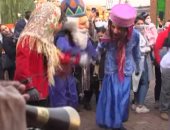 إيرانيون يحتفلون بمهرجان الرمان فى وسط العاصمة طهران .. فيديو
