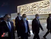 رئيس الوزراء يتفقد أعمال ترميم وتطوير قصر محمد على بشبرا استعدادا لافتتاحه.. صور