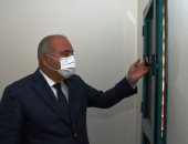 محافظ قنا يختتم جولته الميدانية لمشروعات حياة كريمة بقرية السمطا بحرى