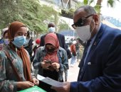 رئيس جامعة حلوان: تطعيم 11 ألفا من المنتسبين للجامعة وحظر دخول غير الحاصلين على اللقاح