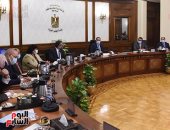 رئيس الوزراء يترأس اجتماع اللجنة الوزارية للسياحة والآثار.. صور