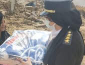 الأمن الإنسانى.. الداخلية توزع مساعدات على متضررى السيول بأسوان.. صور