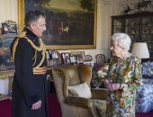 ملكة بريطانيا تستقبل السير نيك كارتر فى قلعة وندسور فى أحدث ظهور لها