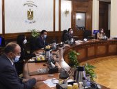 رئيس الوزراء يتابع الموقف التنفيذى للمشروع القومى لتنمية الأسرة.. صور