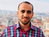 أسير فلسطيني يعلّق إضرابه عن الطعام بعد قرار إسرائيل بإلغاء اعتقاله الإدارى