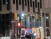 اعتقال شخص هدد بوجود قنبلة فى شاحنته خارج مقر الــFBI فى نيويورك.. فيديو