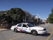 مقتل شاب يحمل سلاحا على يد الشرطة فى تورونتو الكبرى بكندا