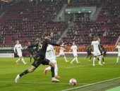 أوجسبورج ضد بايرن ميونخ.. البافارى يتأخر 1-2 فى شوط مثير بالدوري الألماني