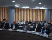 محافظ بورسعيد يشهد تدريب "آليات تنفيذ موازنة البرامج والأداء بالوحدات الحسابية"