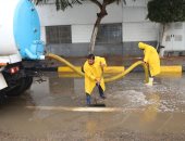 محافظ المنوفية يتفقد أعمال شفط تجمعات الأمطار بشوارع شبين الكوم.. صور