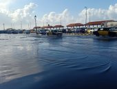 تعطل المرور على كورنيش الإسكندرية بسبب ارتفاع منسوب مياه الأمطار..فيديو وصور