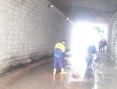 الدفع بـ 3 آلاف عامل نظافة لكسح مياه الأمطار من الشوارع بالإسكندرية