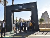 اللمسات النهائية استعدادا لحفل افتتاح طريق الكباش.. وزير التنمية المحلية: القيادة السياسية تولى اهتماما كبيرا بخروج الحدث العالمى بأفضل صورة لمصر .. ومحافظ الأقصر: المدينة على أعتاب عصر جديد من الترويج للسياحة