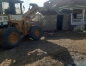 إزالة 6 حالات تعد على أرض زراعية بمساحة إجمالية 1900متر جنوب بورسعيد.. صور