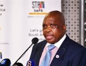 وزير صحة جنوب إفريقيا: المتحور الجديد قد يكون أشد عدوى وحظر السفر غير مبرر