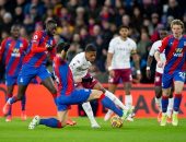 أستون فيلا يواصل انتصاراته مع جيرارد بثنائية ضد بالاس فى غياب تريزيجيه