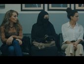 تصفيق حاد وإشادات بفيلم بنات عبد الرحمن بمهرجان القاهرة السينمائي.. فيديو