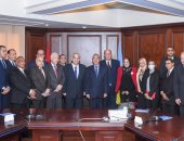 محافظ الإسكندرية: إقامة دورة تدريبية لتنمية مهارات العاملين بالإدارات القانونية 