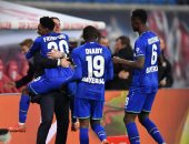 باير ليفركوزن يقهر لايبزيج بثلاثية فى الدوري الألماني.. فيديو