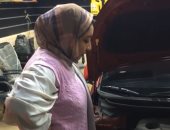 ريهام البارودى مهندسة أنشأت أول ورشة لتعليم الفتيات أساسيات صيانة السيارات.. لايف