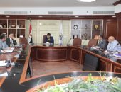 نائب محافظ بني سويف يعقد اجتماعا لمناقشة مشروعات قطاعي الصحة والشباب والرياضة