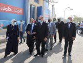 محافظ القاهرة يتفقد مركز التطعيم الرئيسى ضد فيروس كورونا بمدينة نصر